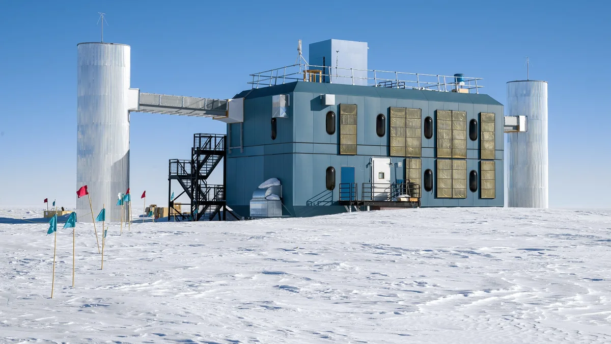 Francis Halzen, IceCube Neutrino Gözlemi için 2026 Nobel Fizik Ödülü'nü kazandı