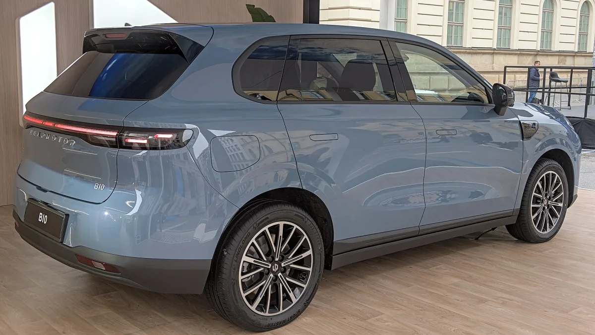Leapmotor B10, İspanya'da üretilmeye başladı