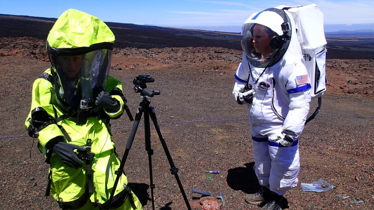 NASA'nın ikinci Mars benzetim ekibi, 378 gün sonra çıkıyor